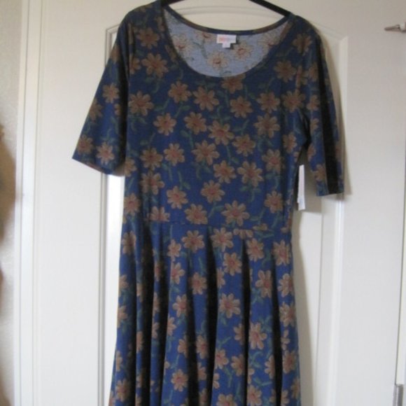 Lularoe Daisy Nicole Dress - Picture 1 of 7